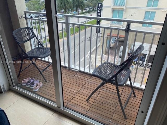 7270 SW 88th St #B306, Miami FL 33156