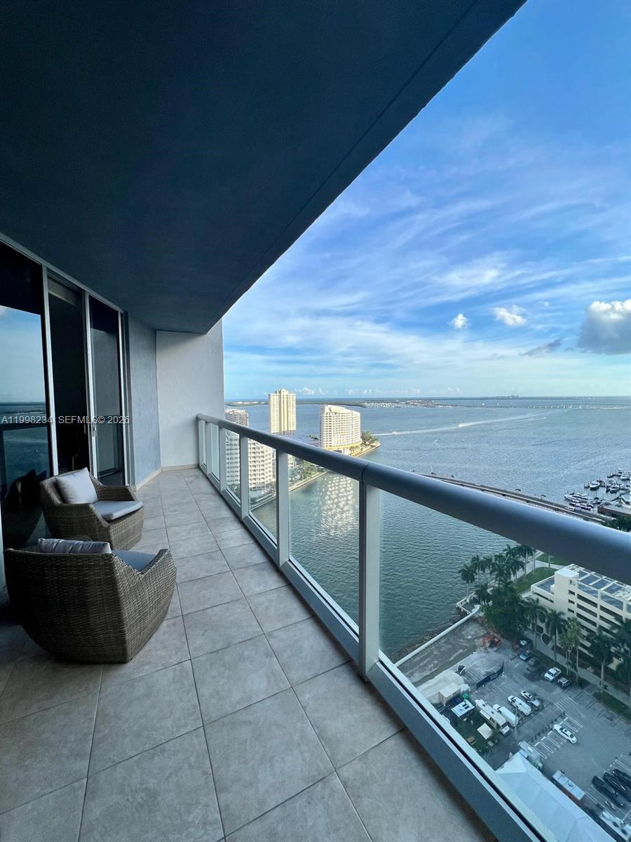 495 Brickell ave #2707, Miami FL 33131