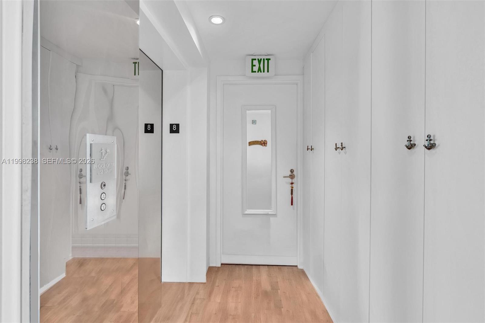 3801 Collins Ave #806, Miami Beach FL 33140