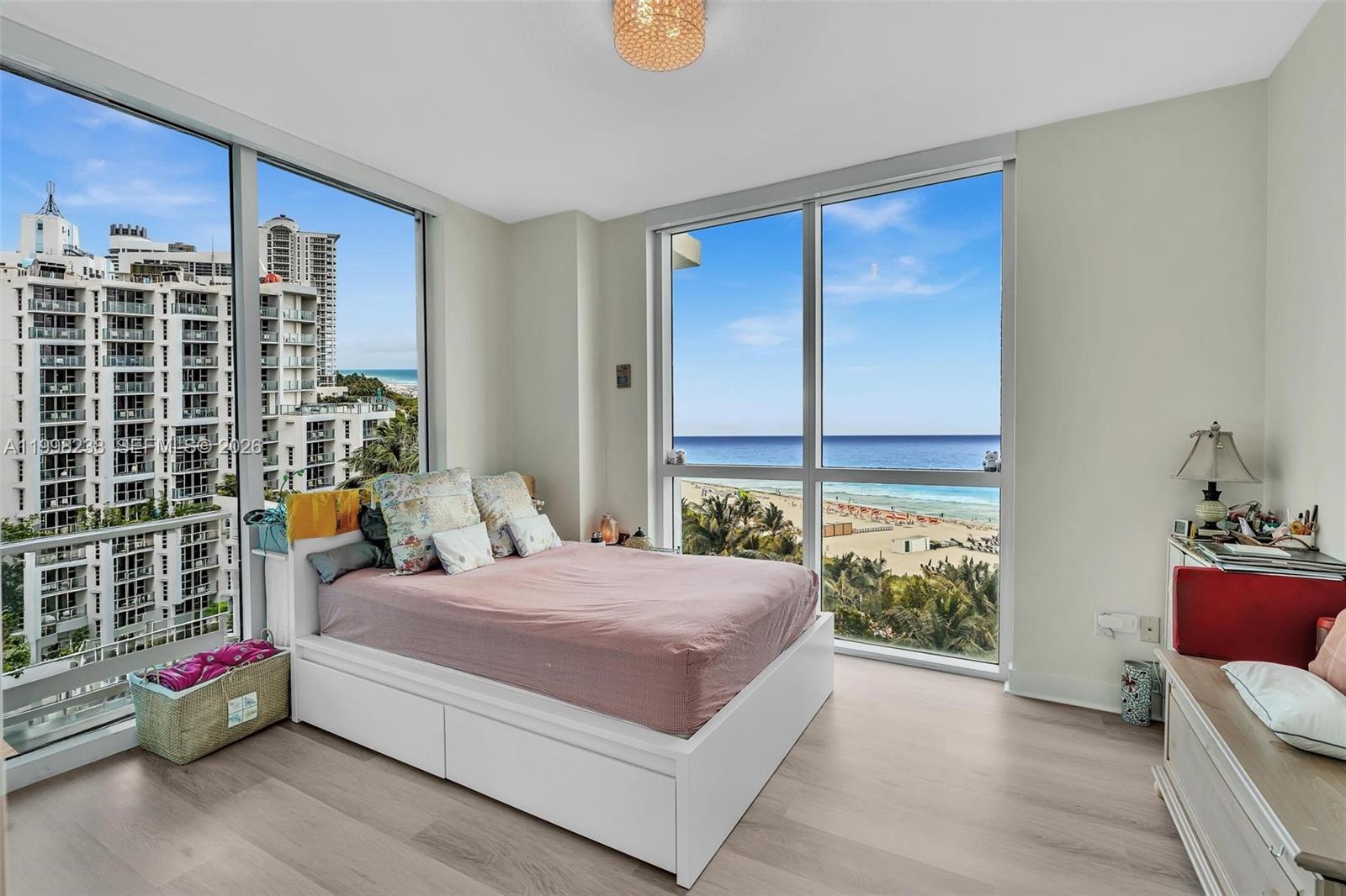 3801 Collins Ave #806, Miami Beach FL 33140