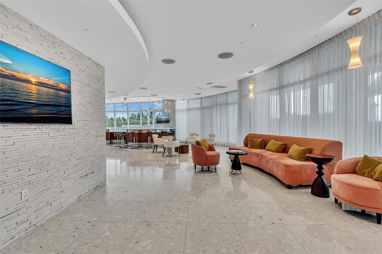3801 Collins Ave #806, Miami Beach FL 33140