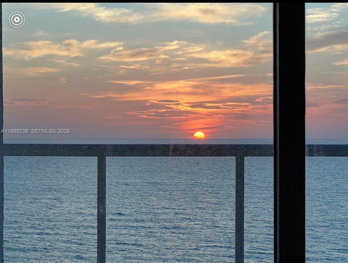3801 Collins Ave #806, Miami Beach FL 33140