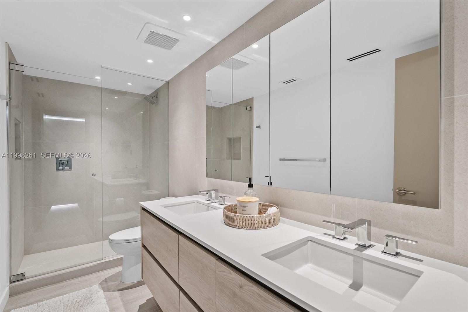 199 Ocean Lane Dr #1001, Key Biscayne FL 33149
