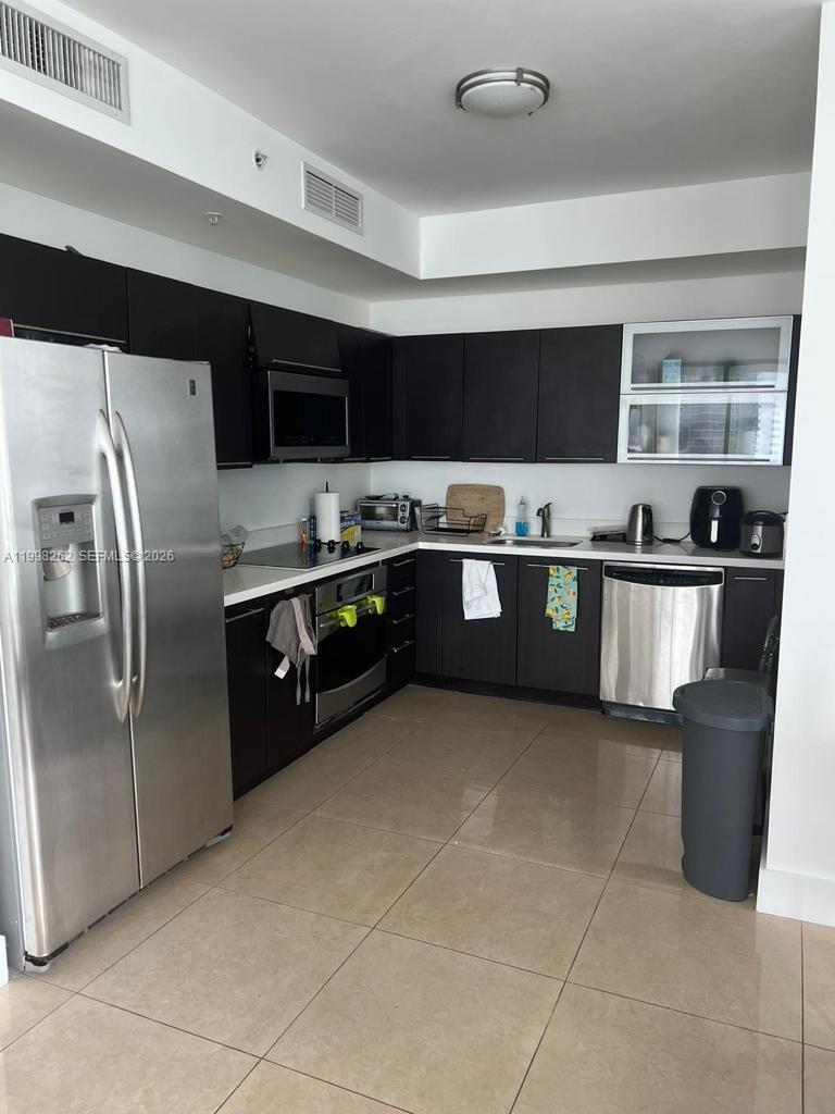 90 SW 3rd St #3104, Miami FL 33130