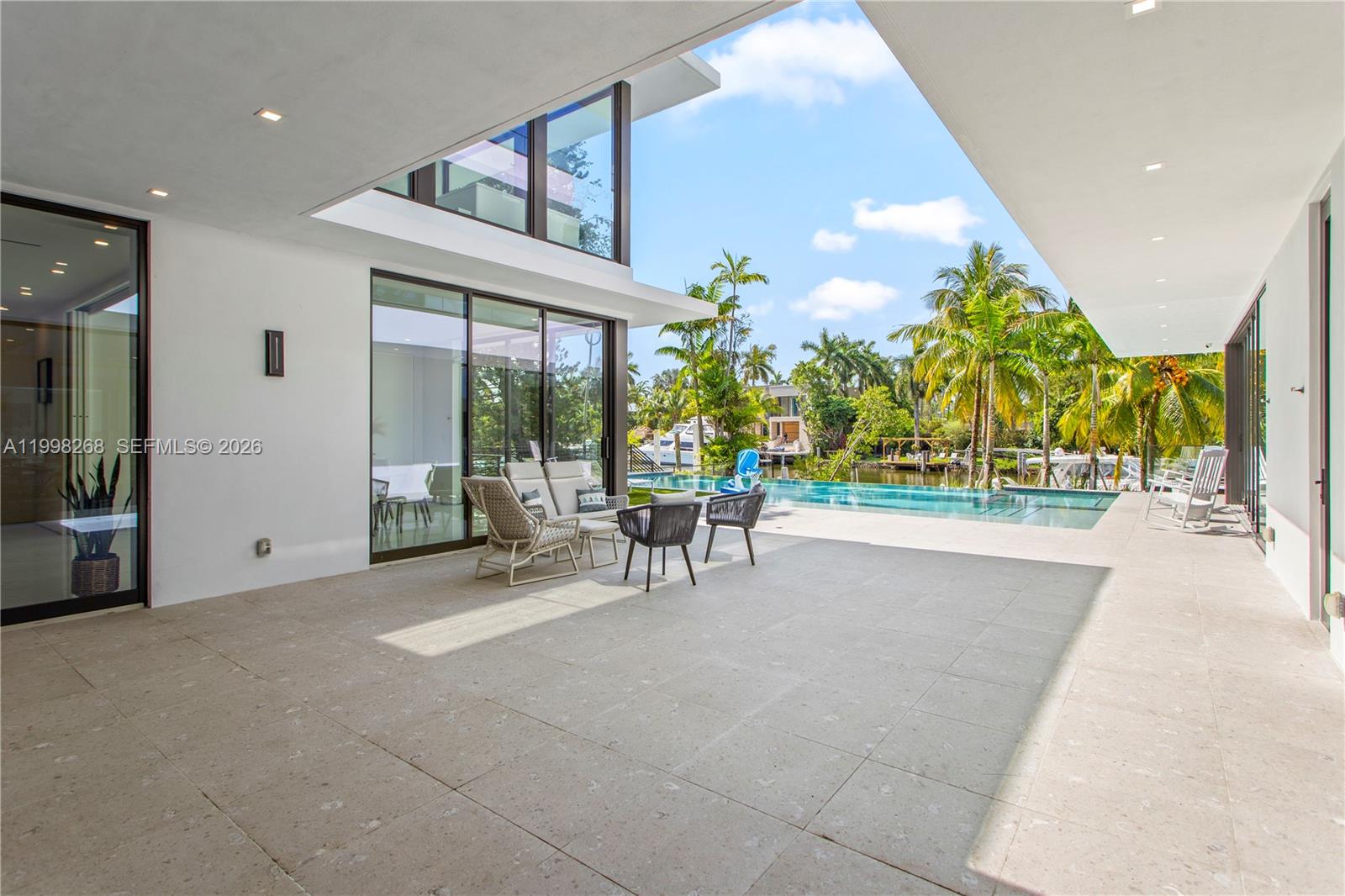 922 NE 78th St, Miami FL 33138