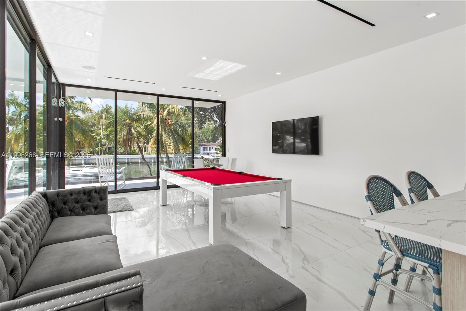 922 NE 78th St, Miami FL 33138