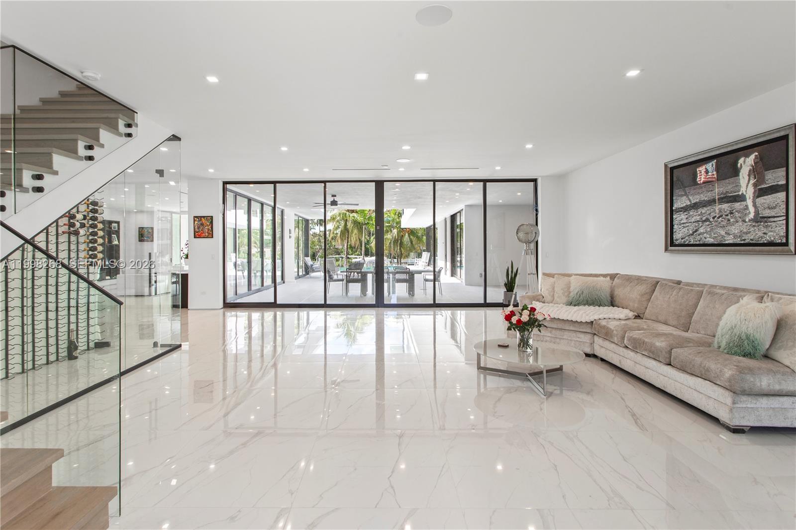 922 NE 78th St, Miami FL 33138