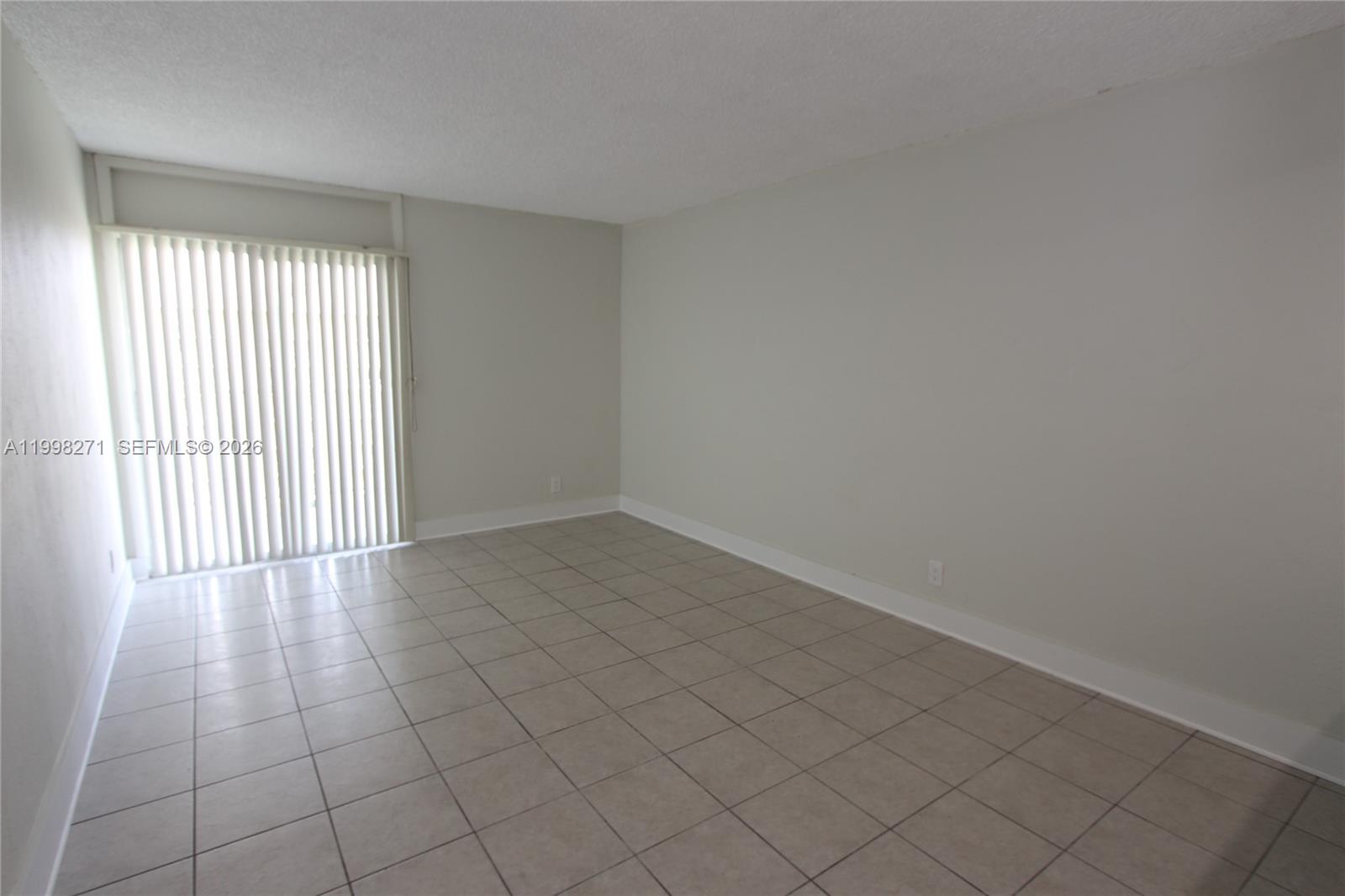 4550 NW 9th St #811E, Miami FL 33126