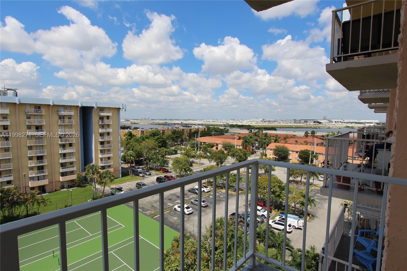 4550 NW 9th St #811E, Miami FL 33126