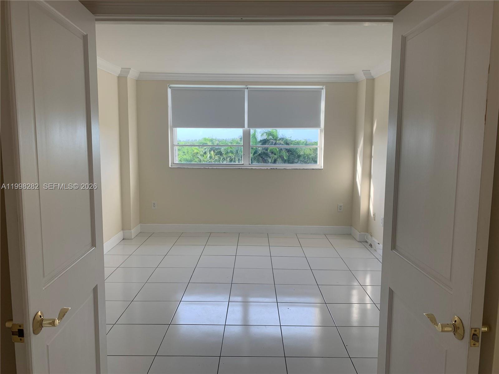 177 Ocean Lane Dr #512, Key Biscayne FL 33149