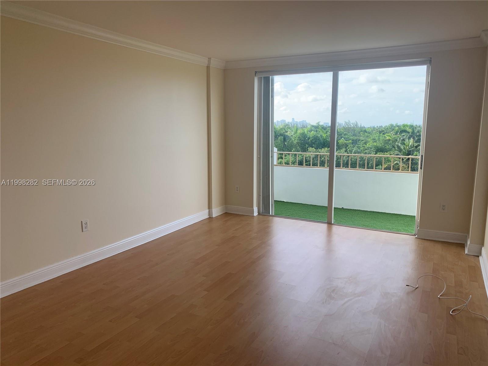 177 Ocean Lane Dr #512, Key Biscayne FL 33149
