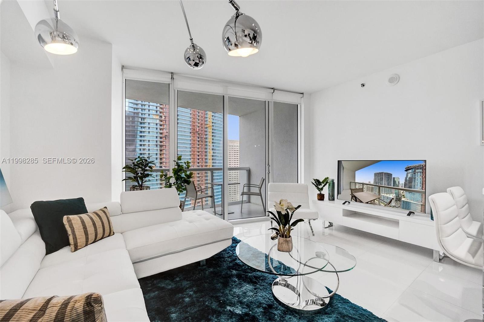 475 Brickell Ave #3310, Miami FL 33131