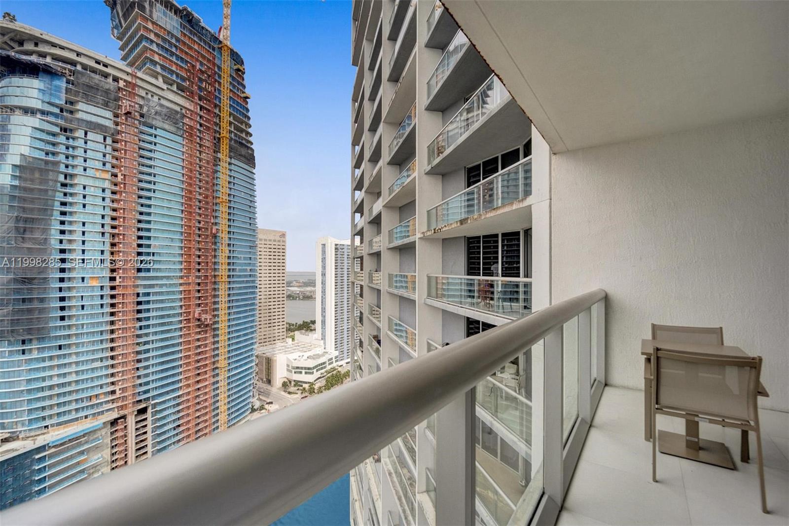 475 Brickell Ave #3310, Miami FL 33131