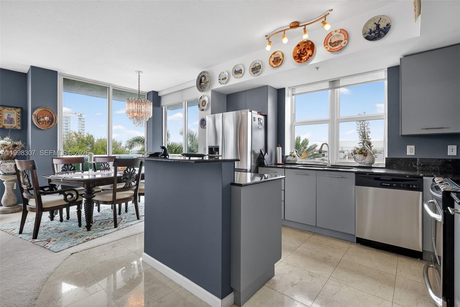 7910 Harbor Island Dr #406, North Bay Village FL 33141