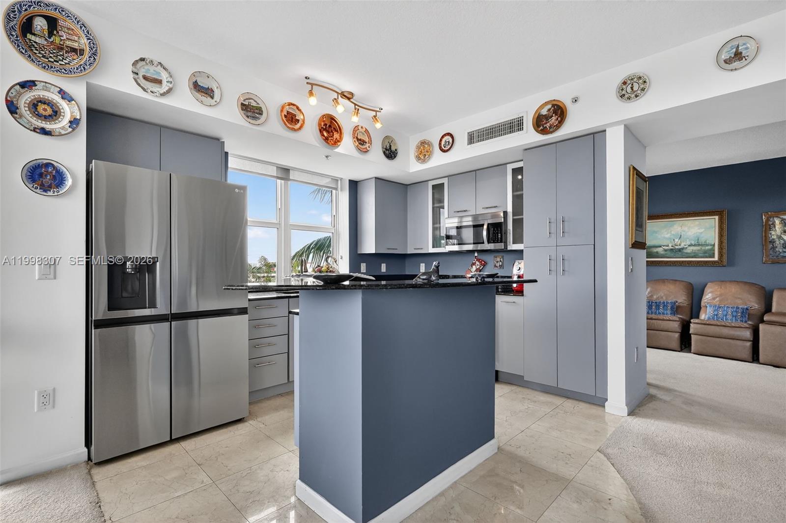 7910 Harbor Island Dr #406, North Bay Village FL 33141
