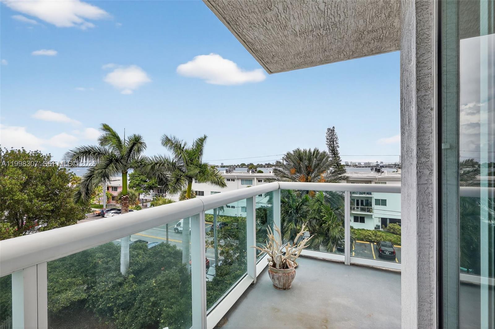 7910 Harbor Island Dr #406, North Bay Village FL 33141