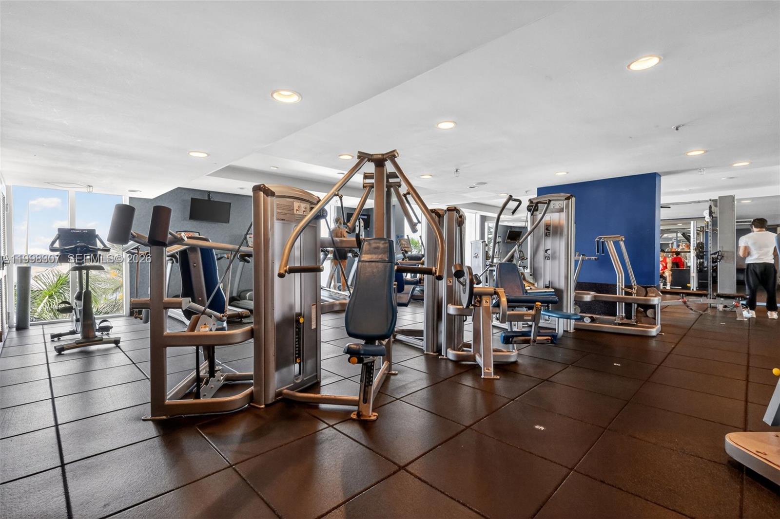 7910 Harbor Island Dr #406, North Bay Village FL 33141