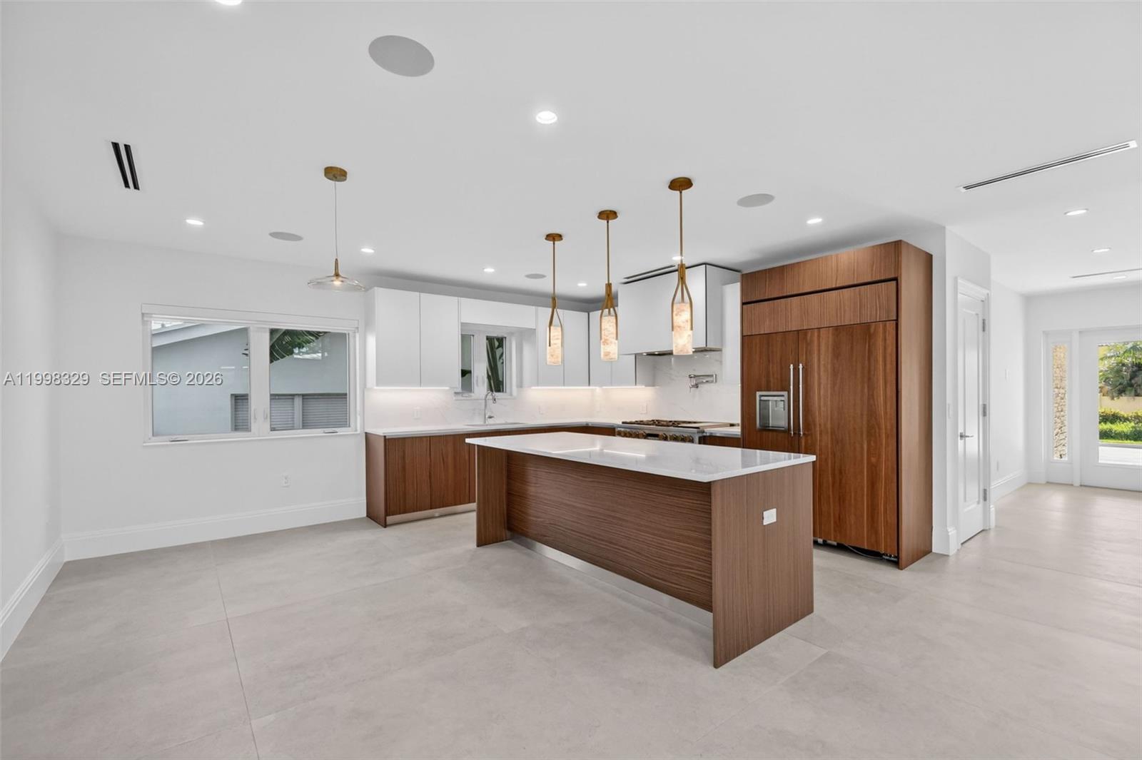 1017 S Palmway, Lake Worth FL 33460