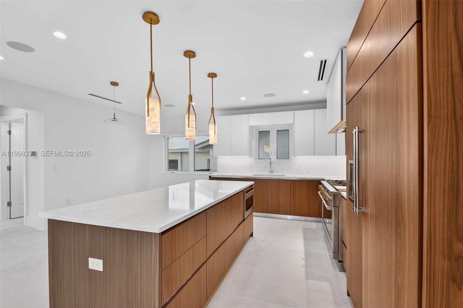 1017 S Palmway, Lake Worth FL 33460
