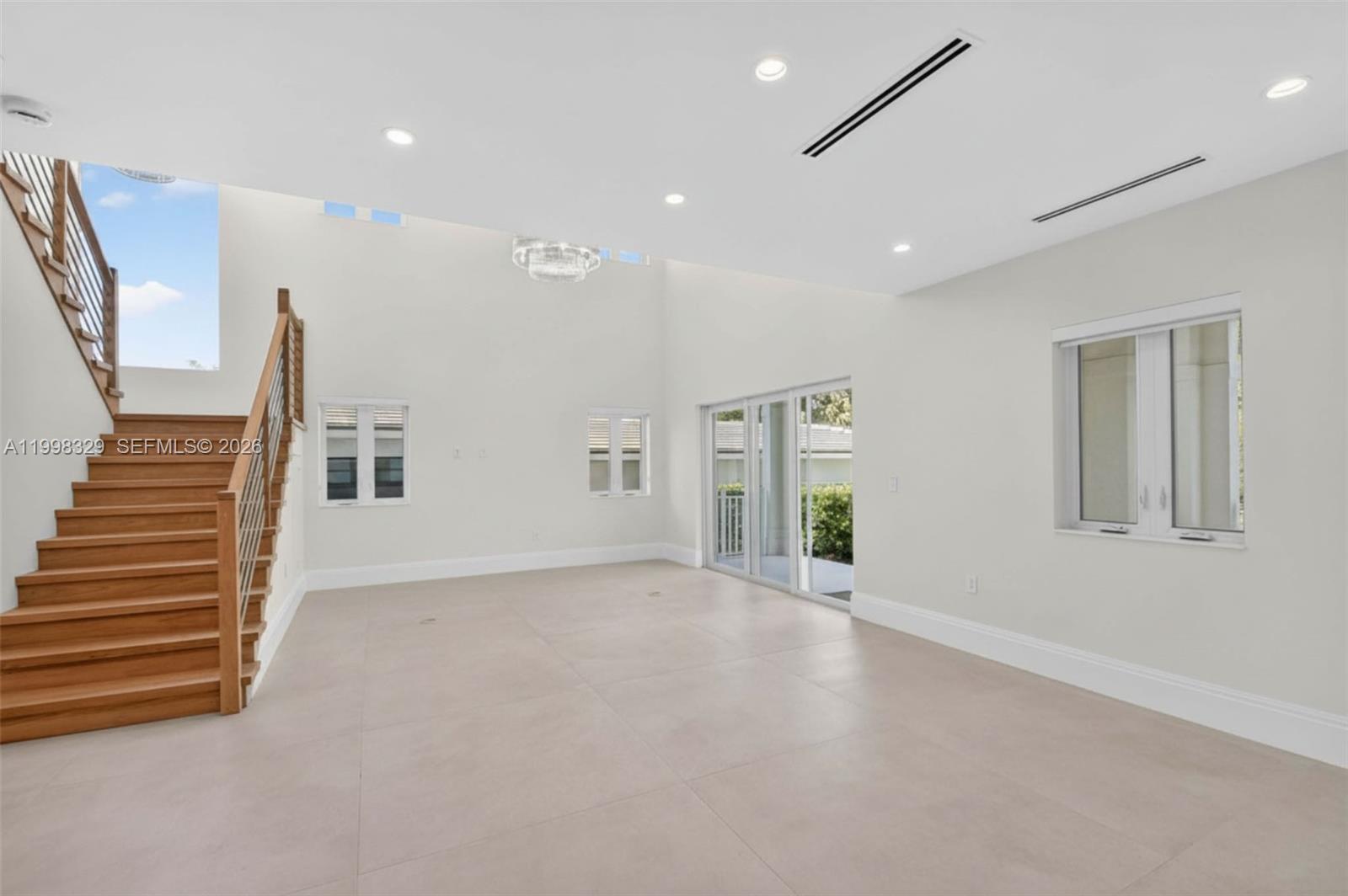 1017 S Palmway, Lake Worth FL 33460