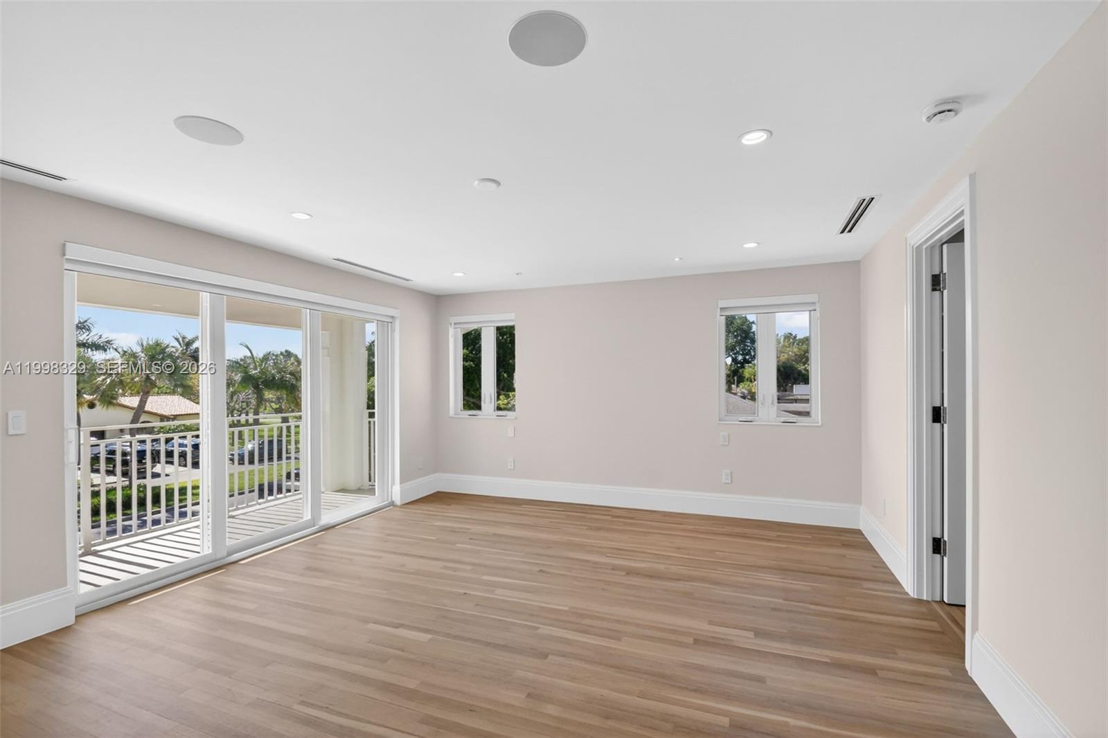 1017 S Palmway, Lake Worth FL 33460