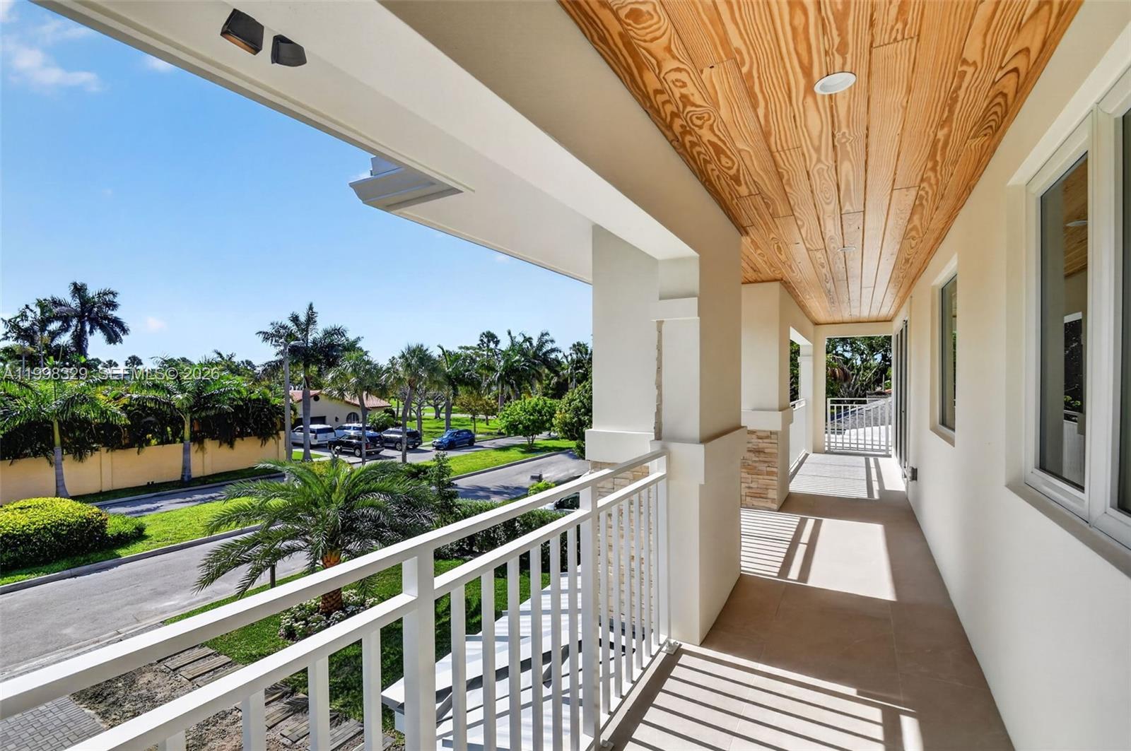1017 S Palmway, Lake Worth FL 33460