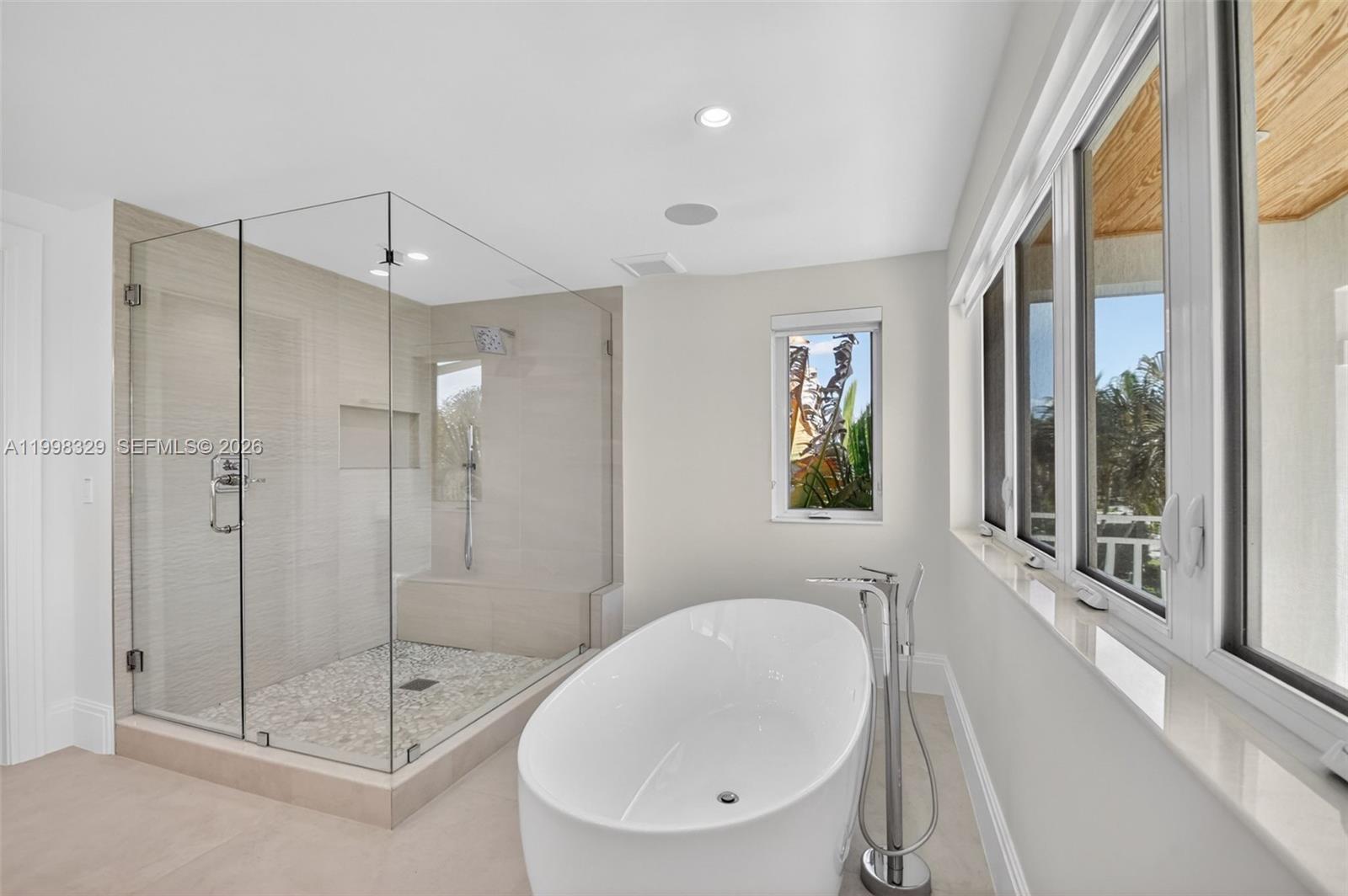 1017 S Palmway, Lake Worth FL 33460