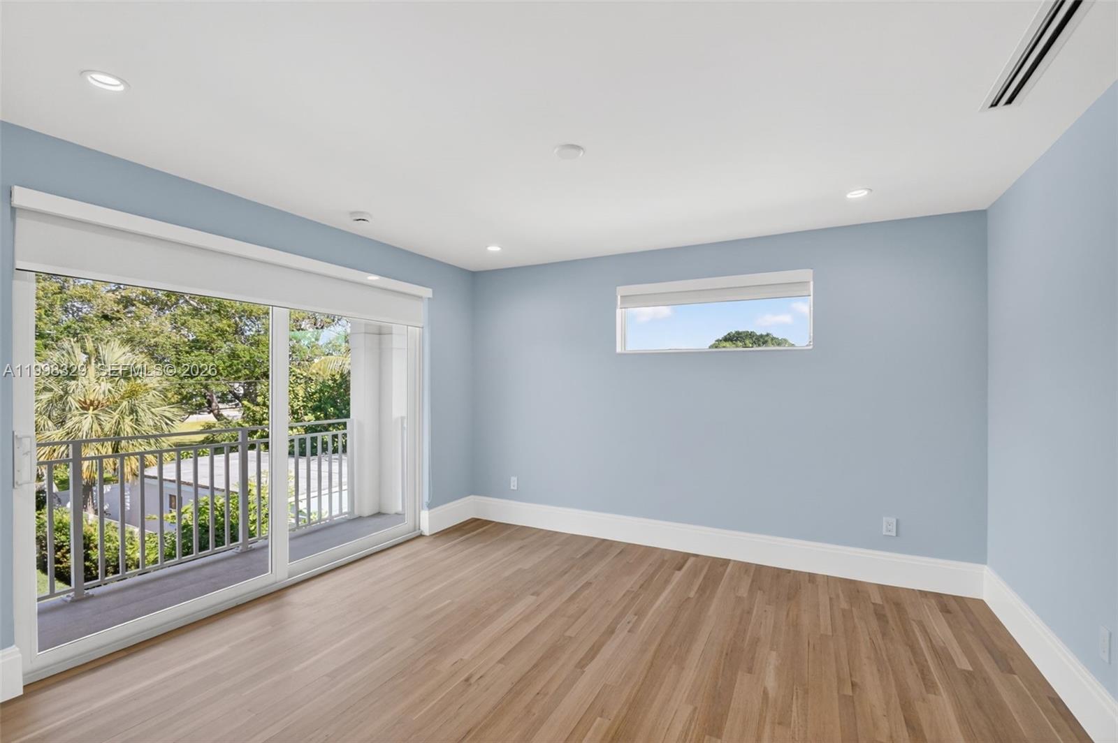 1017 S Palmway, Lake Worth FL 33460