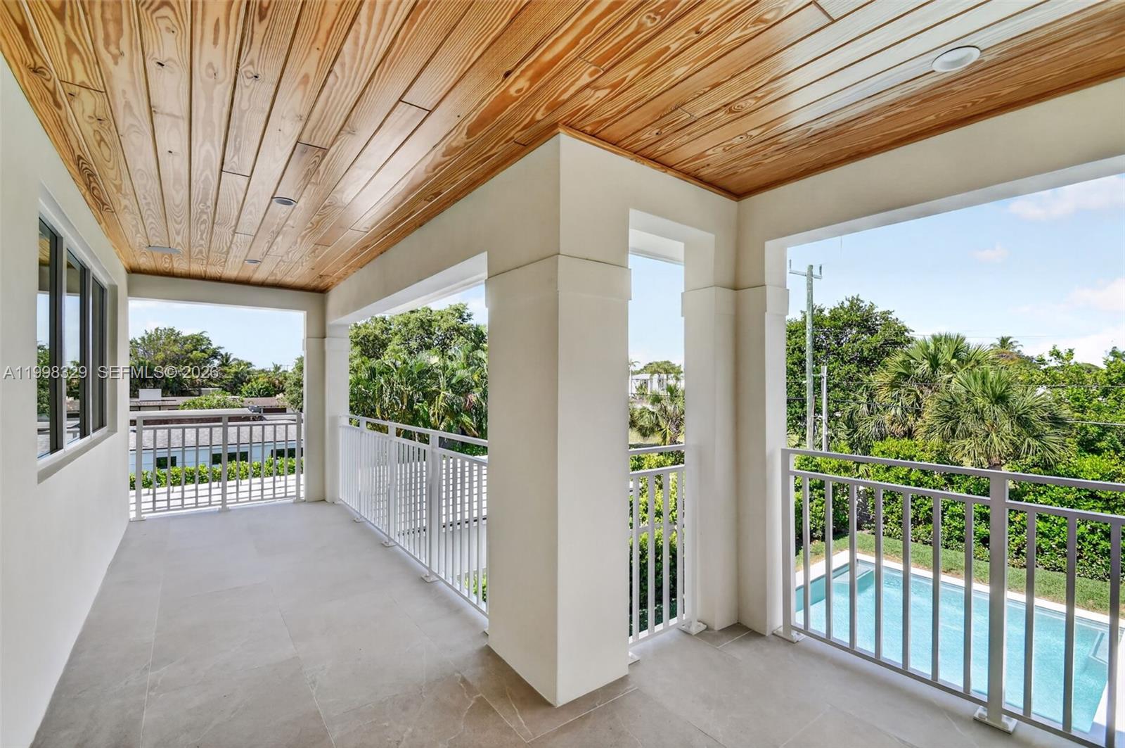 1017 S Palmway, Lake Worth FL 33460