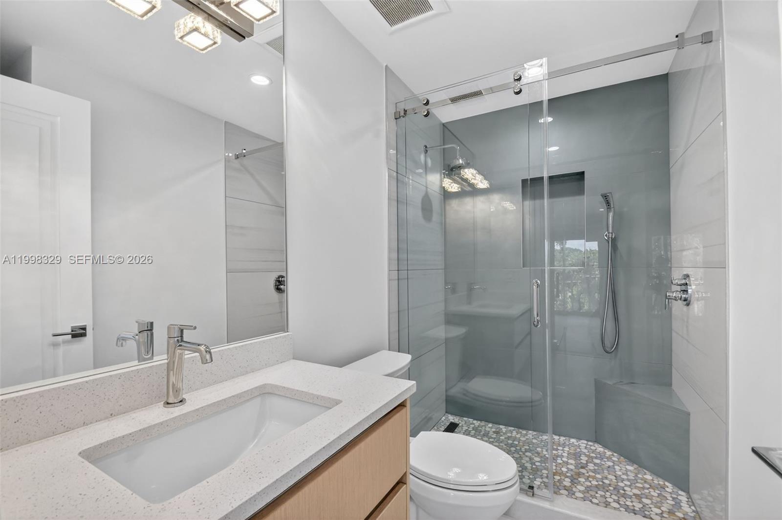 1017 S Palmway, Lake Worth FL 33460