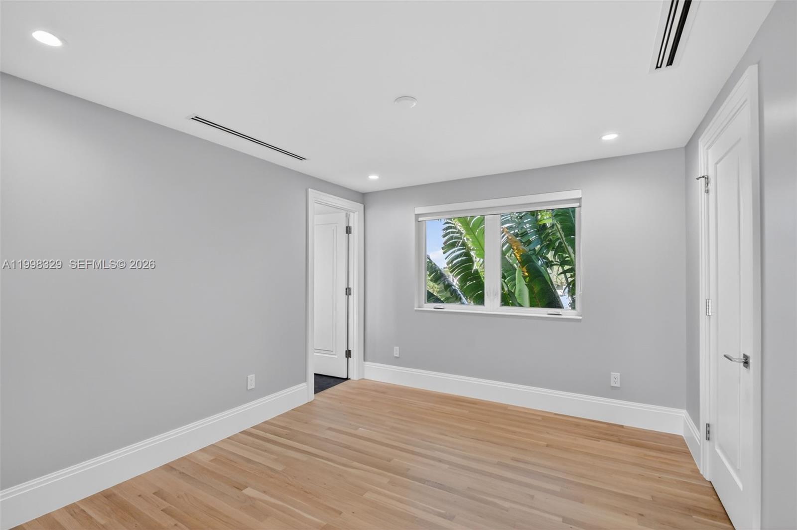 1017 S Palmway, Lake Worth FL 33460