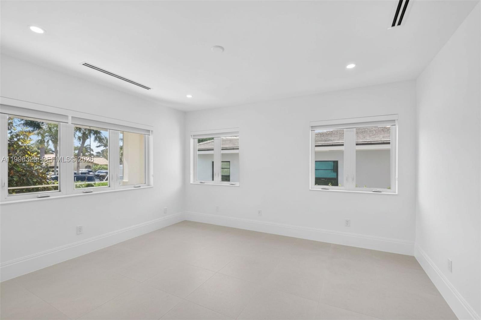 1017 S Palmway, Lake Worth FL 33460