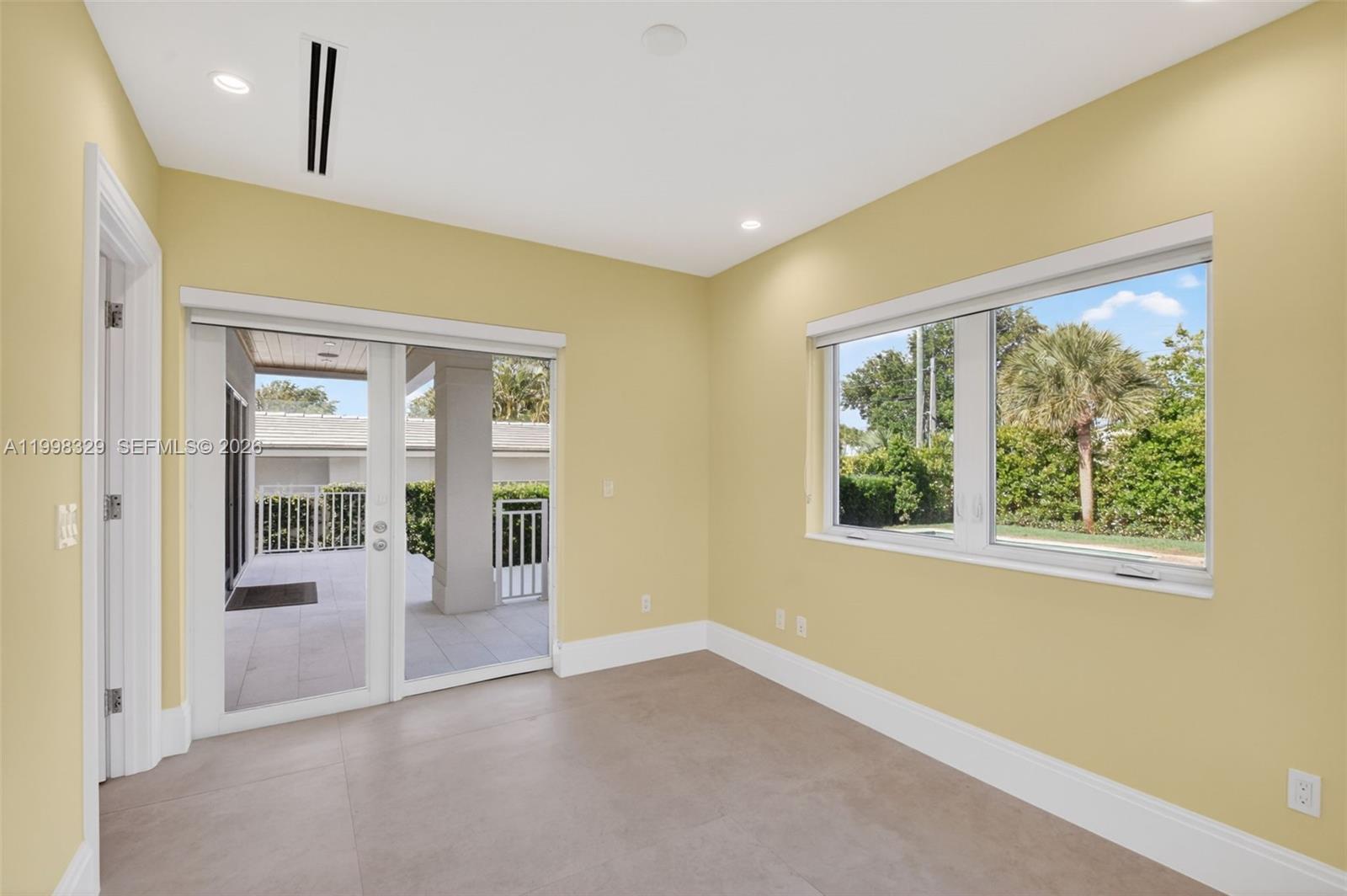 1017 S Palmway, Lake Worth FL 33460