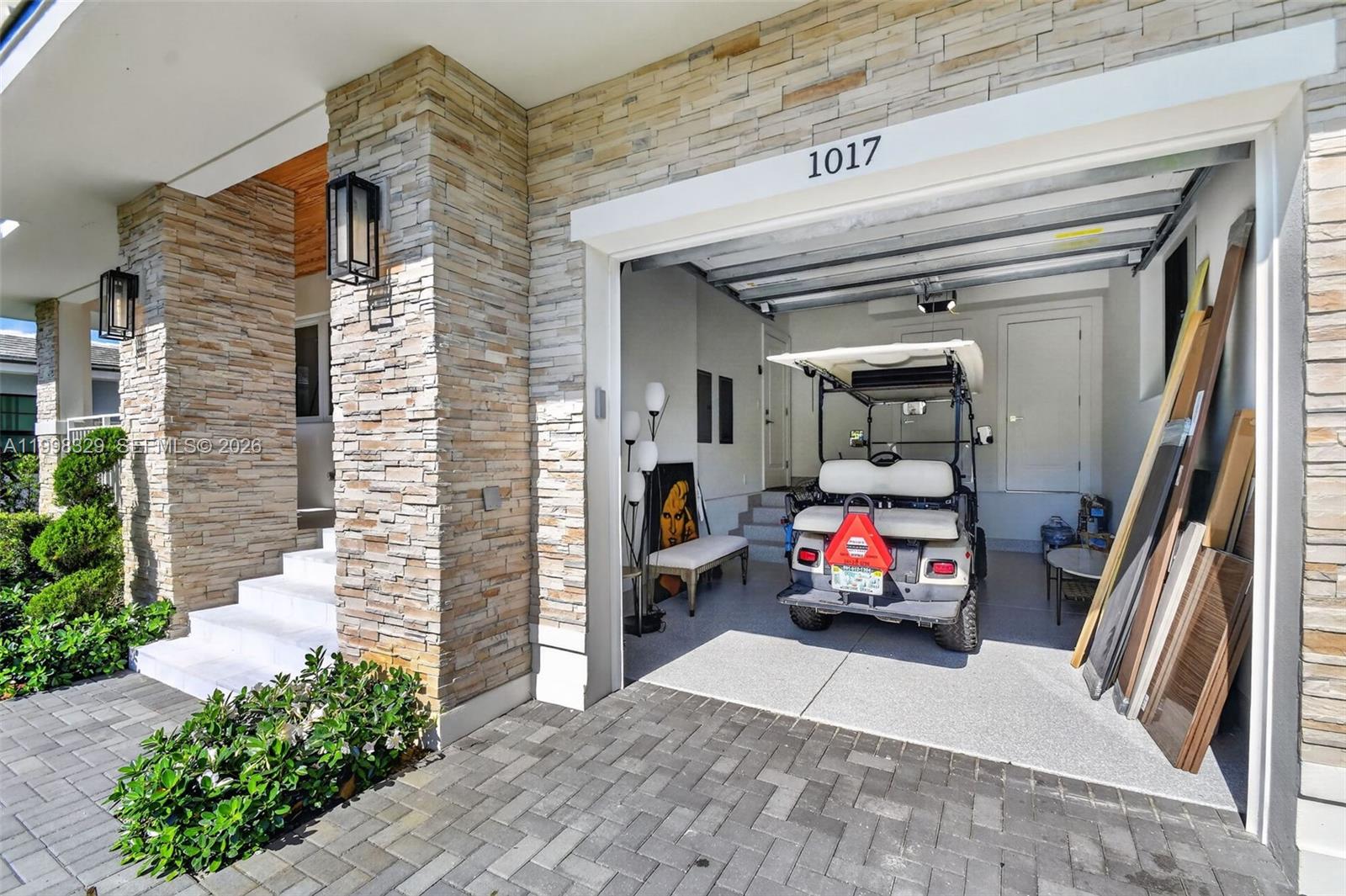 1017 S Palmway, Lake Worth FL 33460