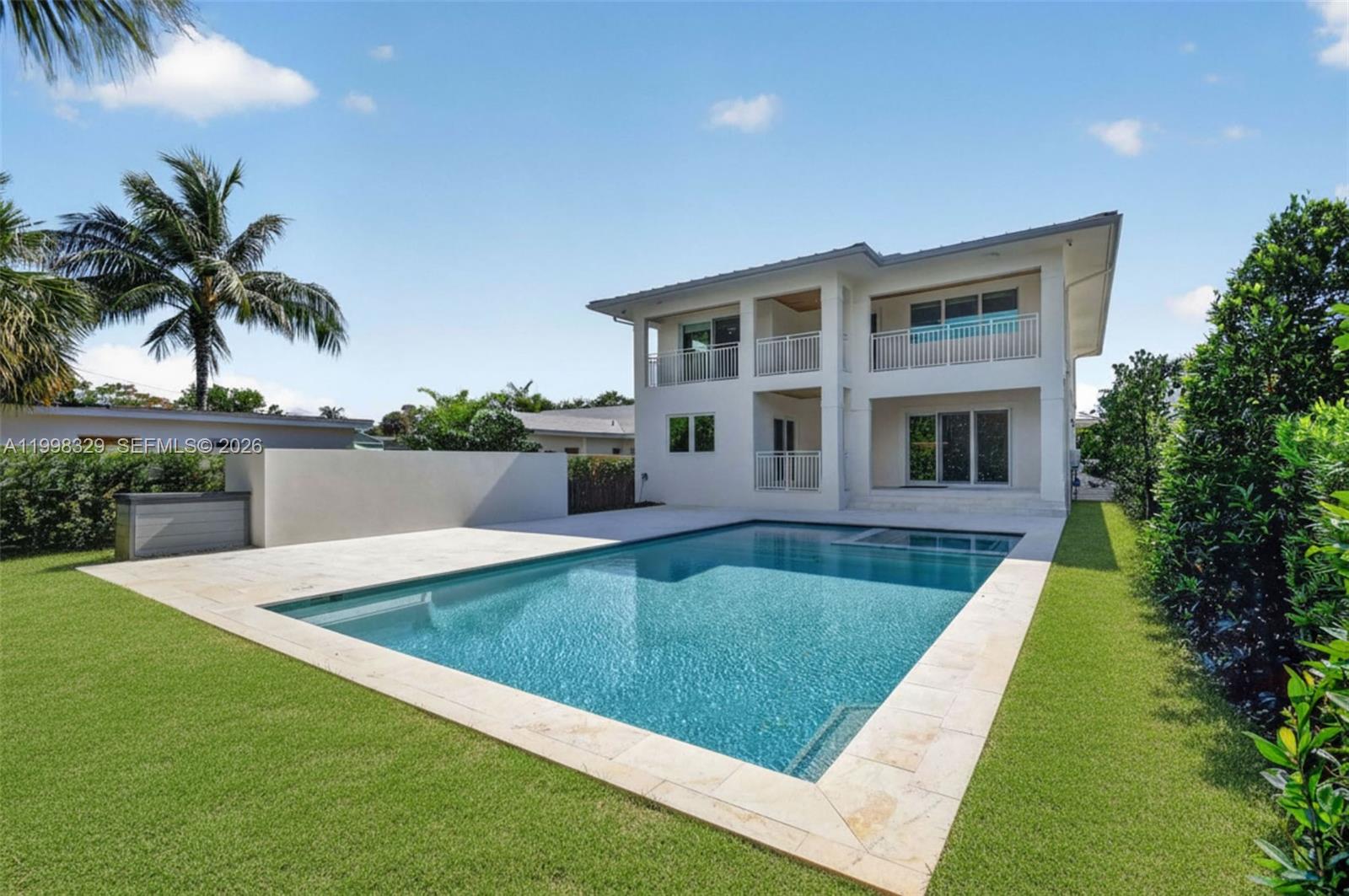 1017 S Palmway, Lake Worth FL 33460