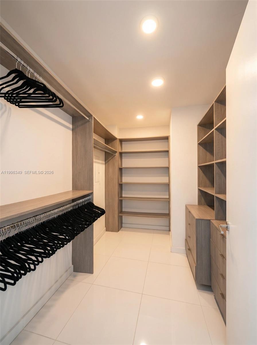 851 NE 1st Ave #2301, Miami FL 33132