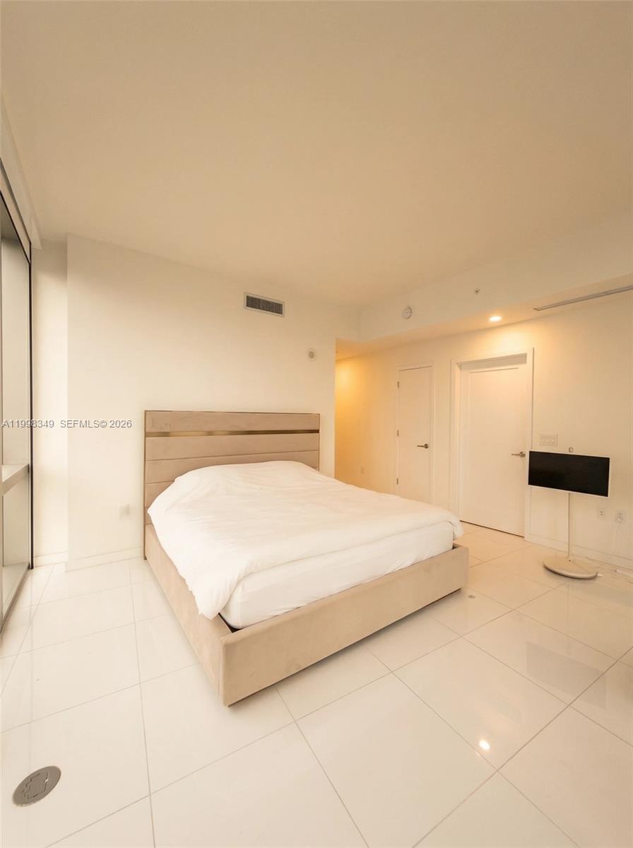 851 NE 1st Ave #2301, Miami FL 33132