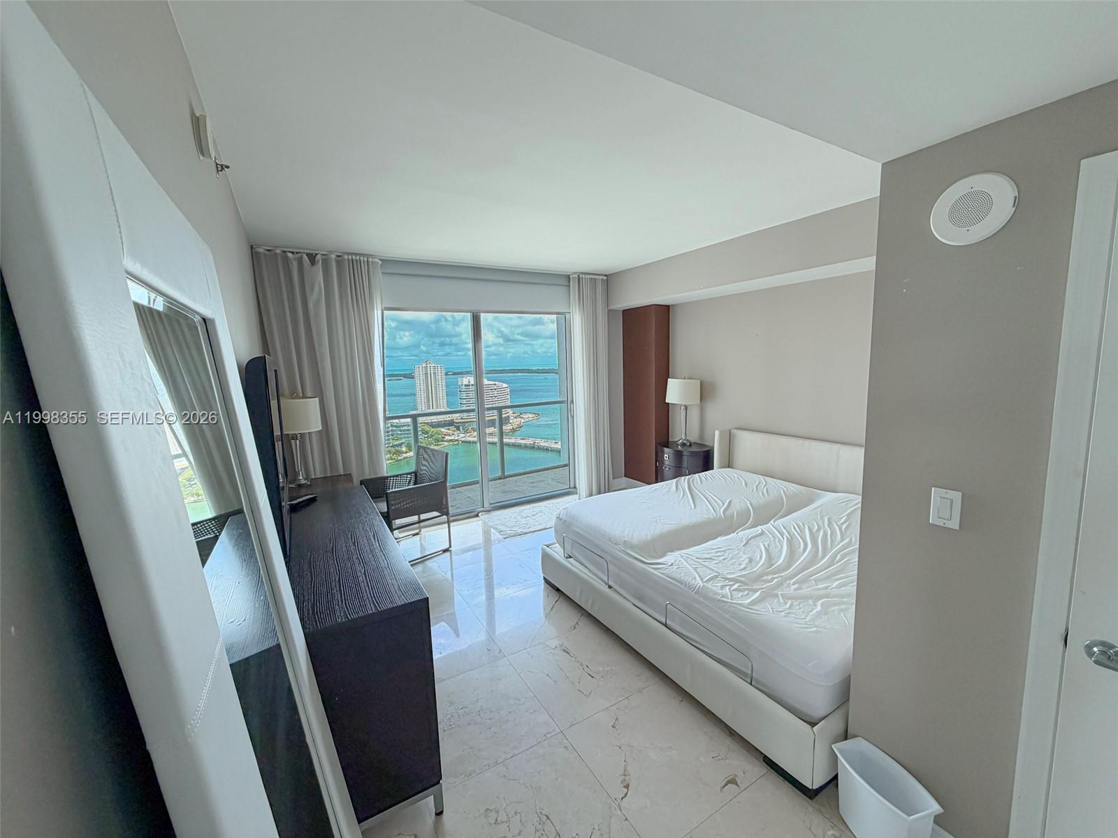 500 Brickell Ave #3001, Miami FL 33131