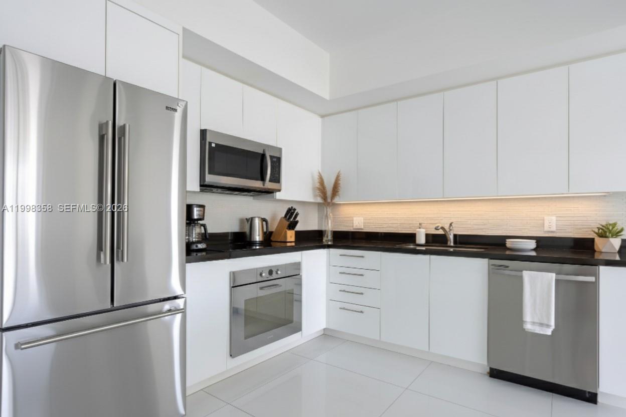 92 SW 3rd St #3512, Miami FL 33130