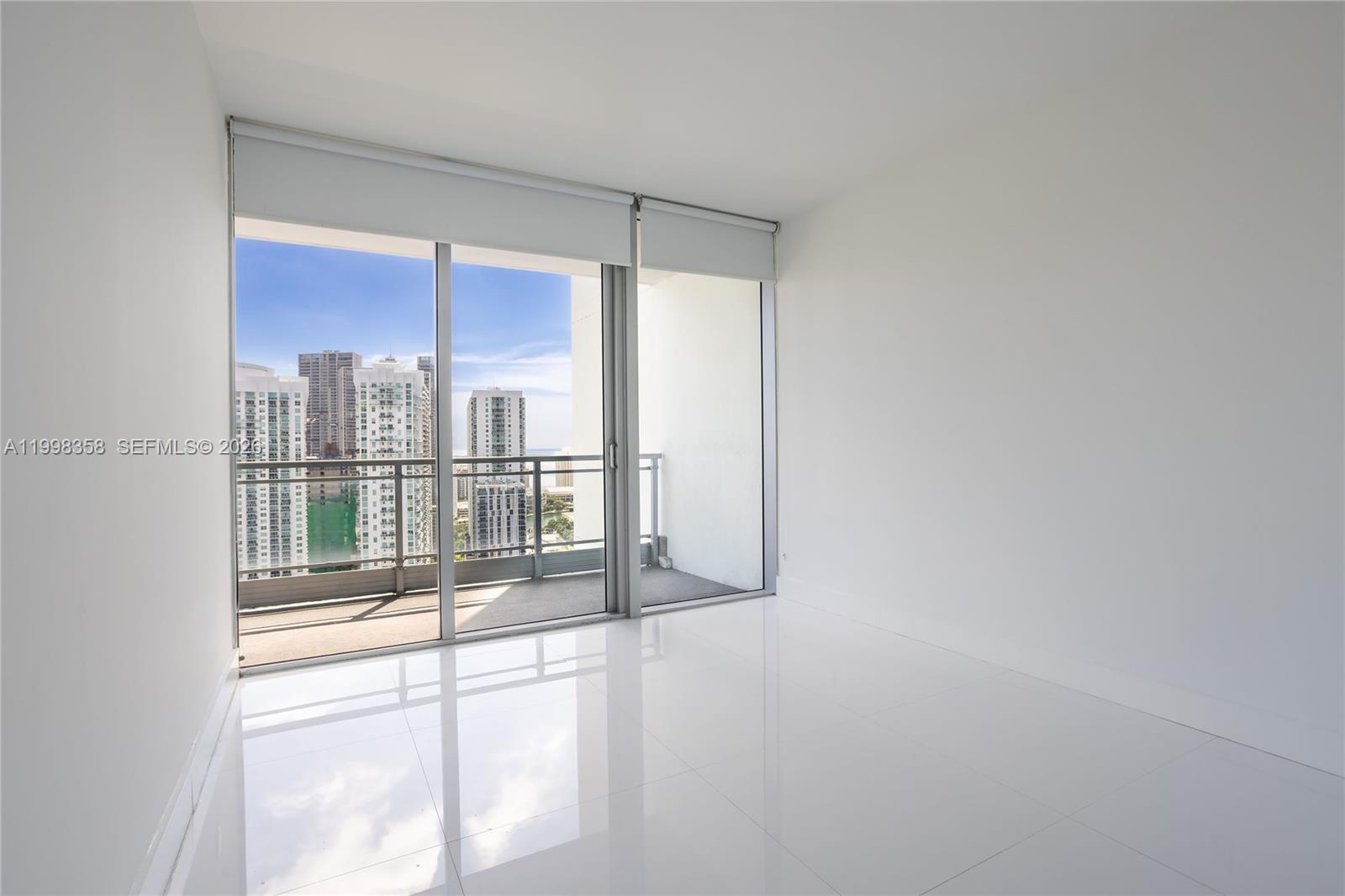 92 SW 3rd St #3512, Miami FL 33130