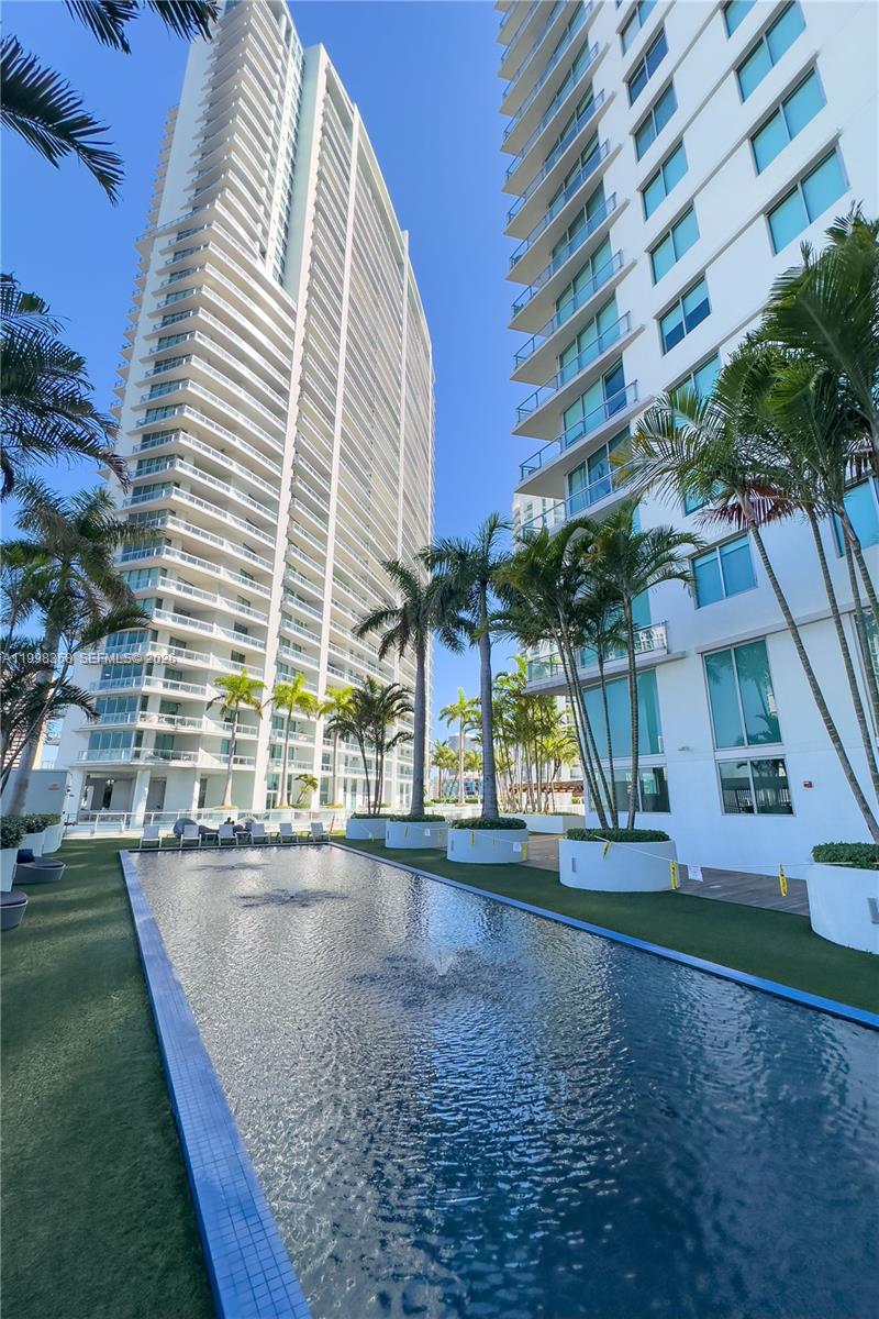 92 SW 3rd St #3512, Miami FL 33130