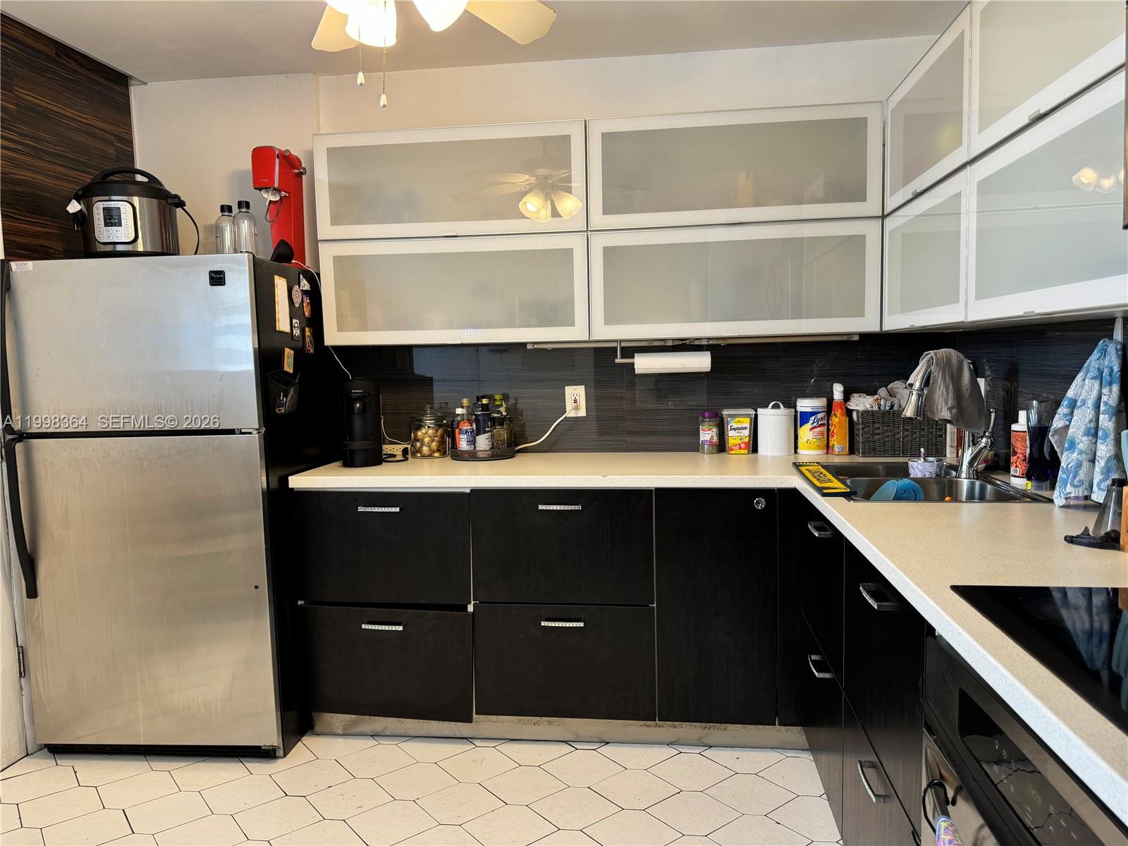 3660 NE 166th St #812, North Miami Beach FL 33160