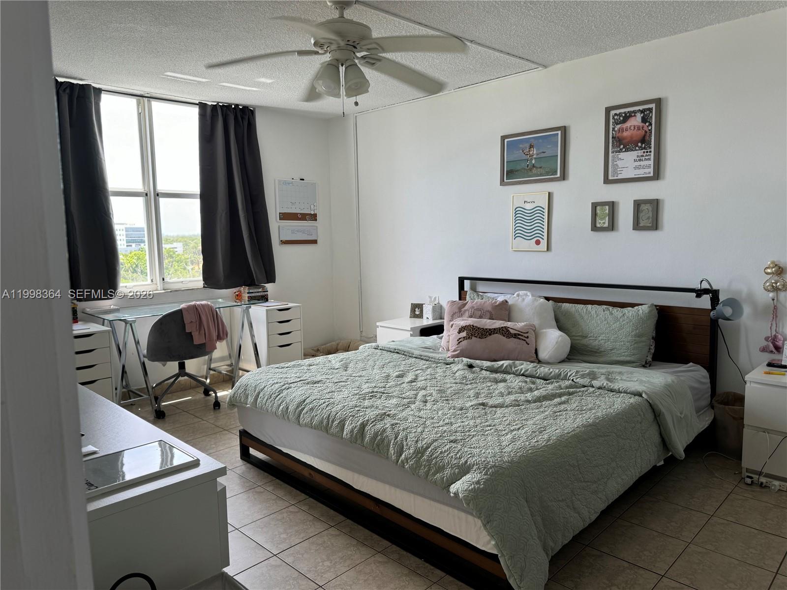 3660 NE 166th St #812, North Miami Beach FL 33160