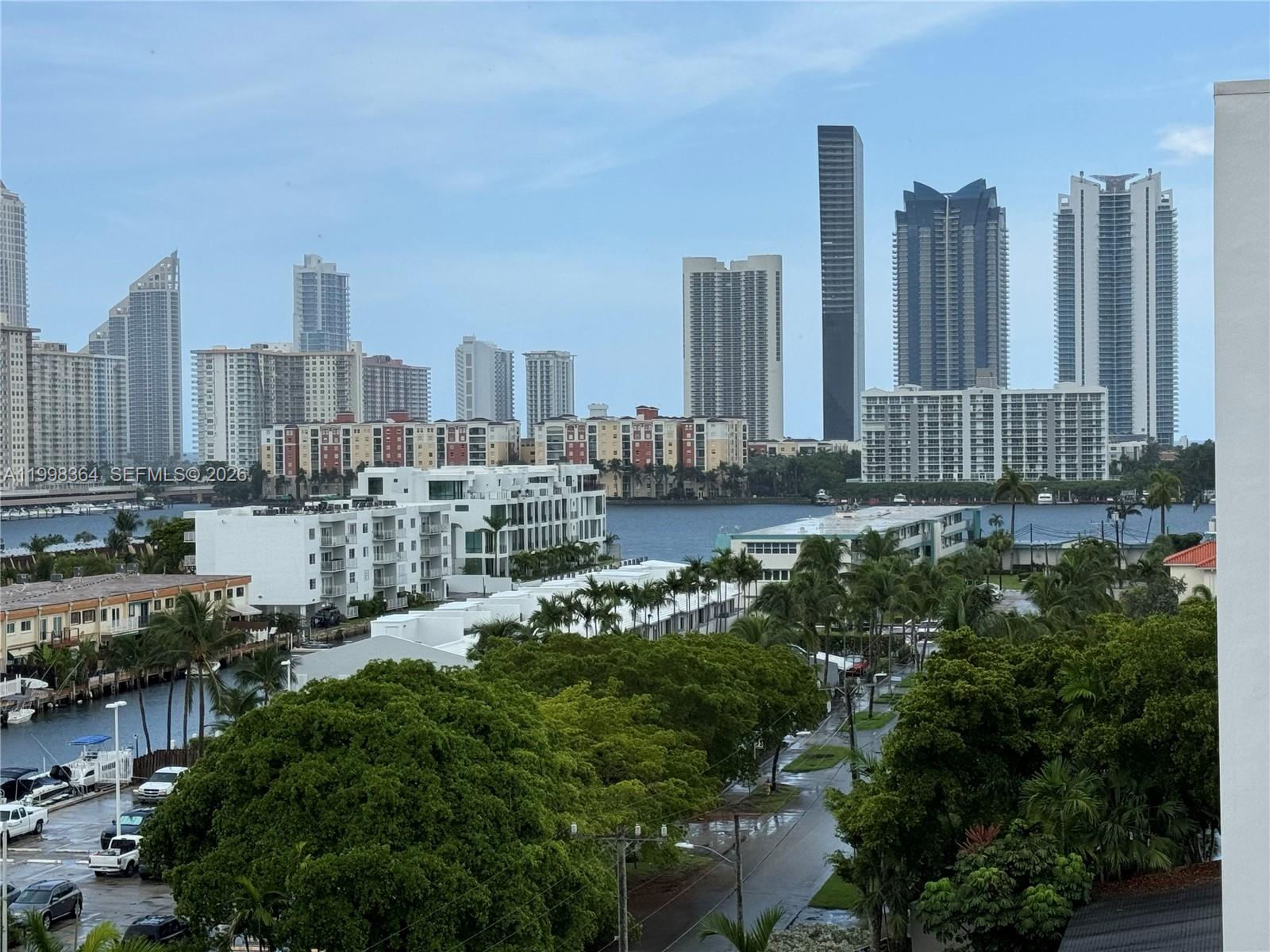 3660 NE 166th St #812, North Miami Beach FL 33160