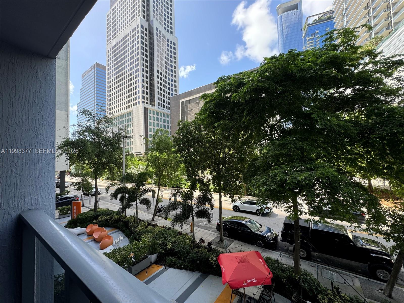 31 SE 6th St #305, Miami FL 33131