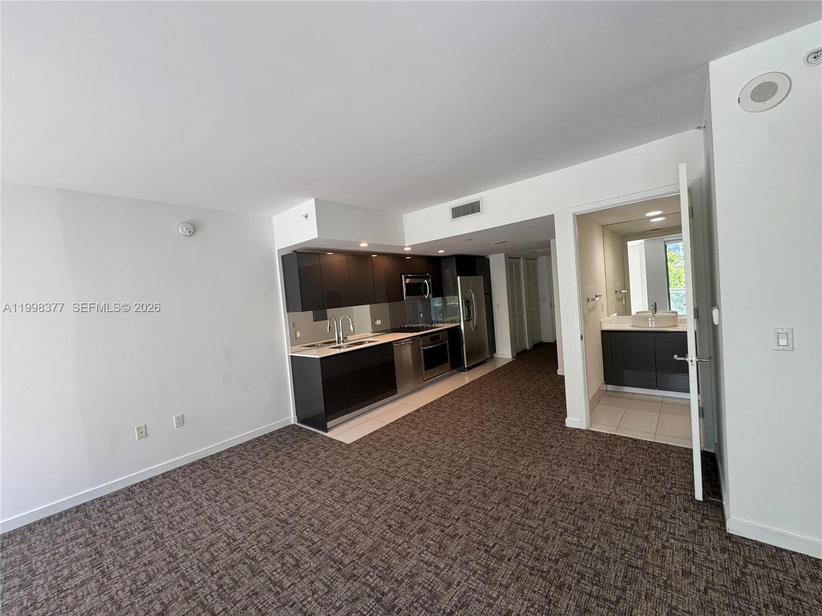 31 SE 6th St #305, Miami FL 33131