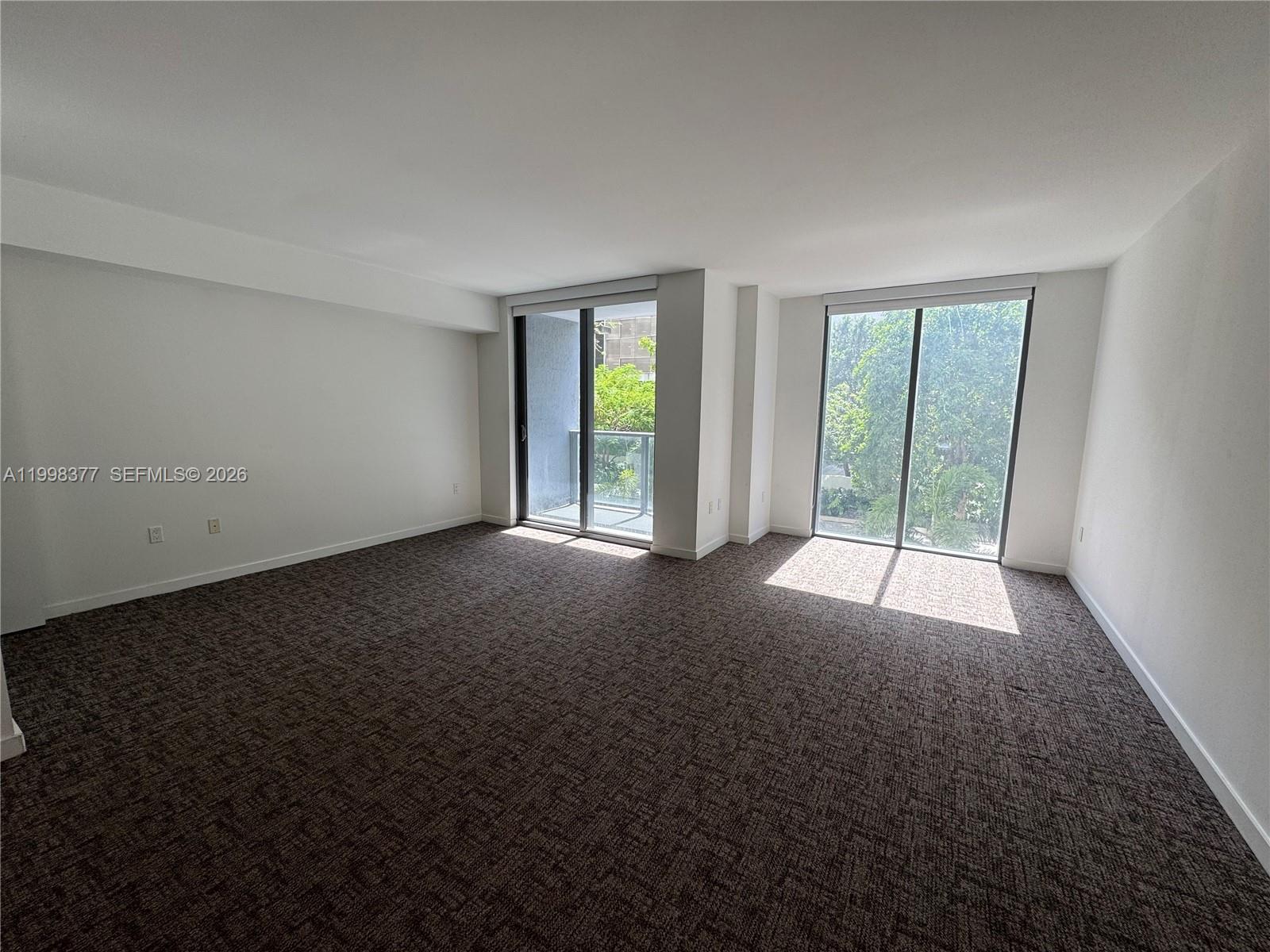 31 SE 6th St #305, Miami FL 33131