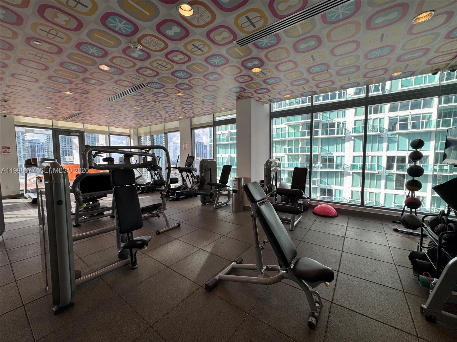 31 SE 6th St #305, Miami FL 33131