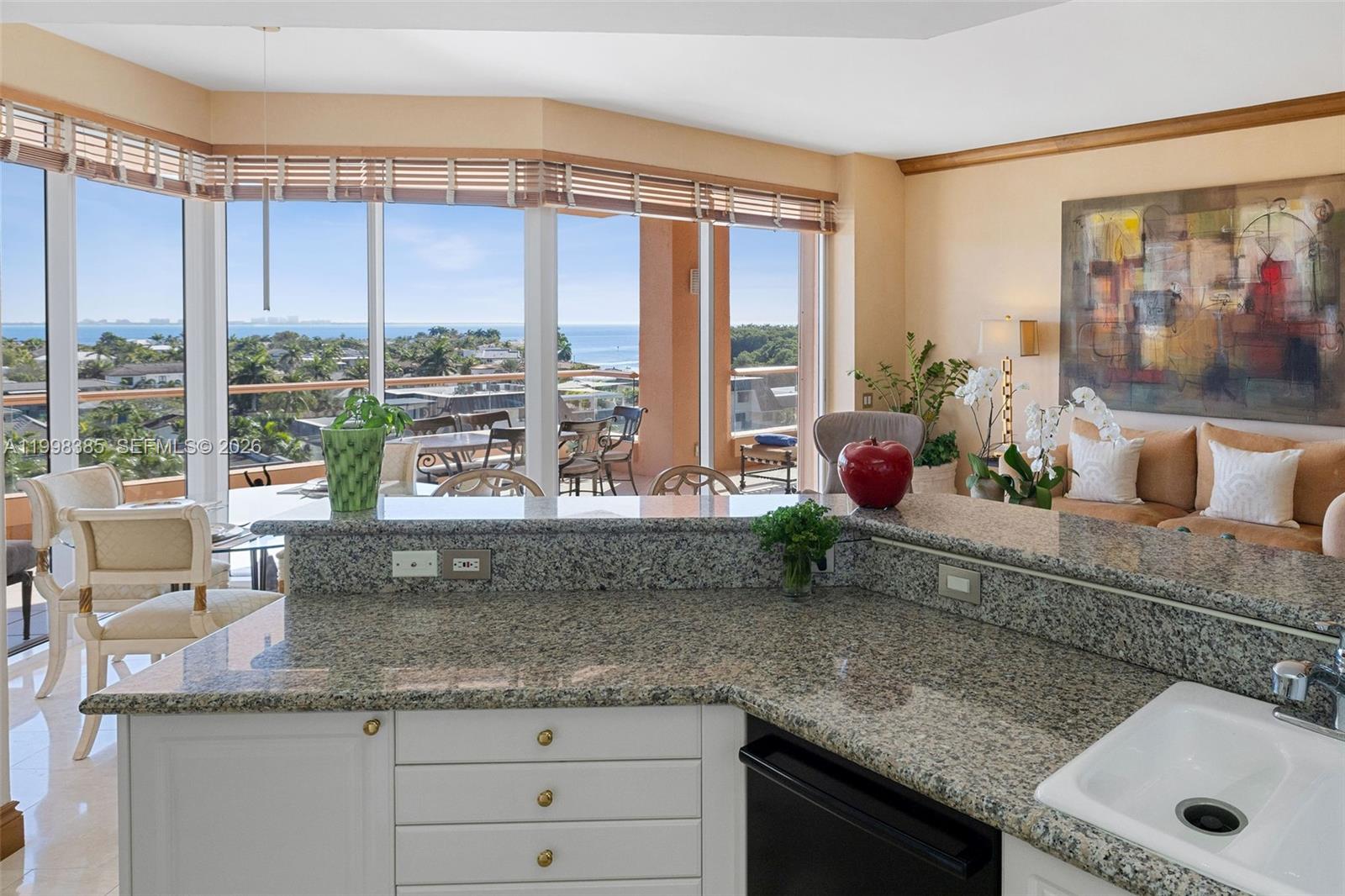 10 Edgewater Dr #7G, Coral Gables FL 33133
