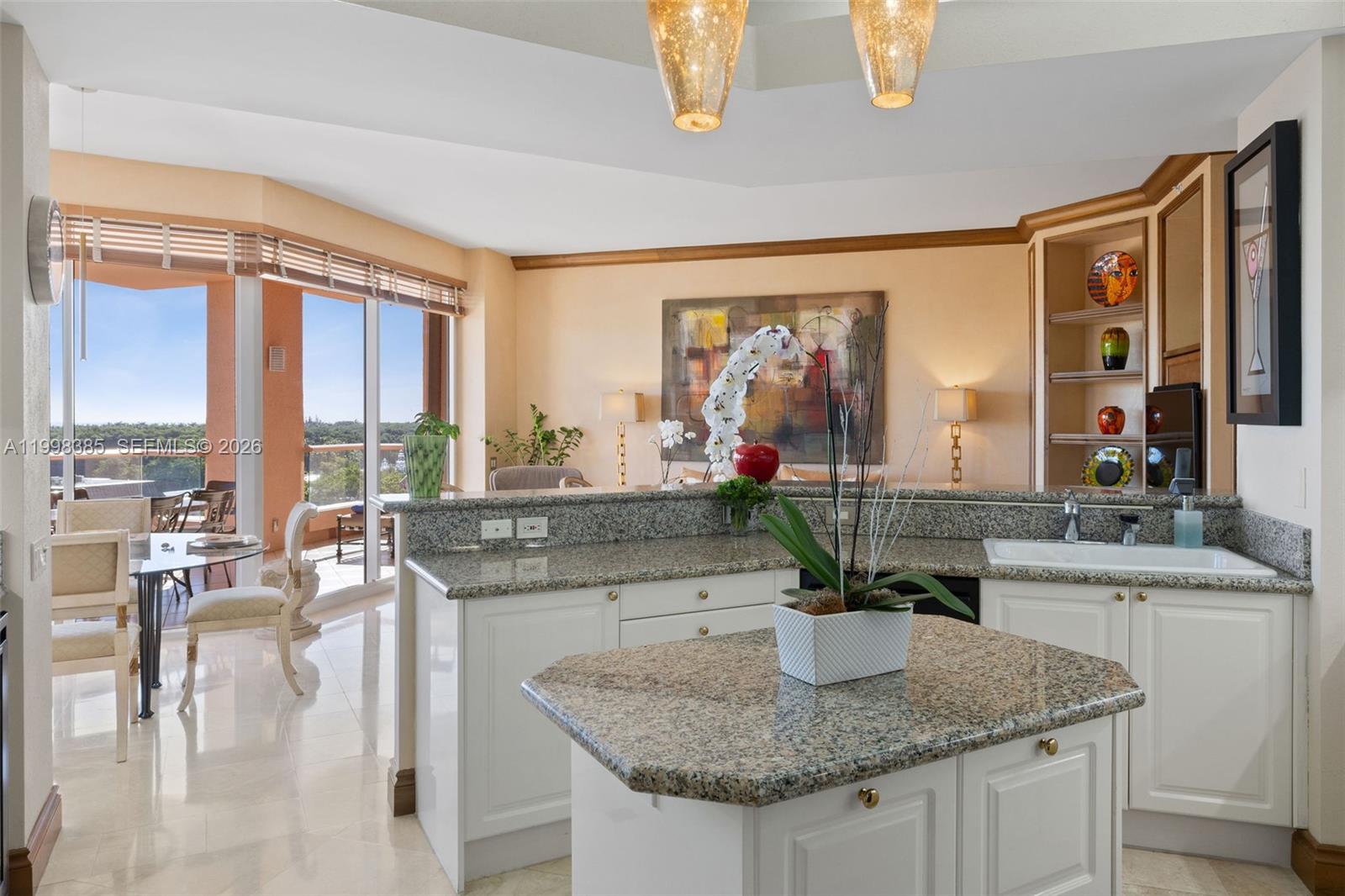 10 Edgewater Dr #7G, Coral Gables FL 33133